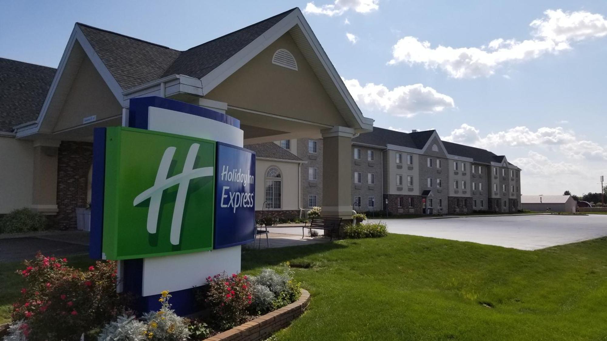 Holiday Inn Express Birch Run-Frankenmuth Area By Ihg Exteriör bild