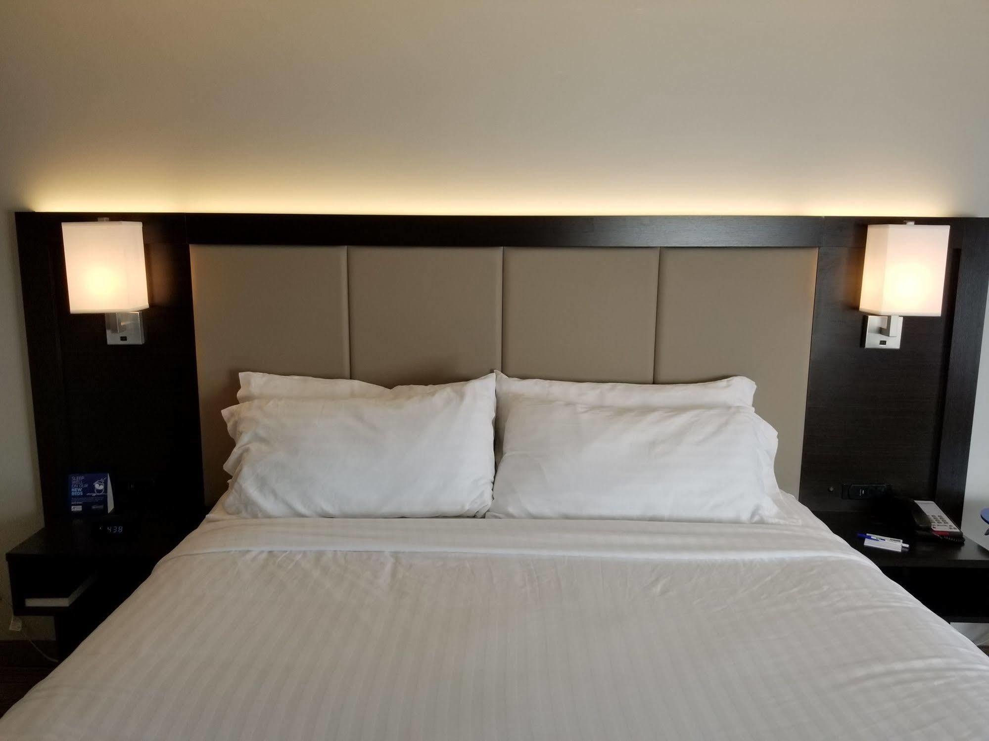 Holiday Inn Express Birch Run-Frankenmuth Area By Ihg Exteriör bild